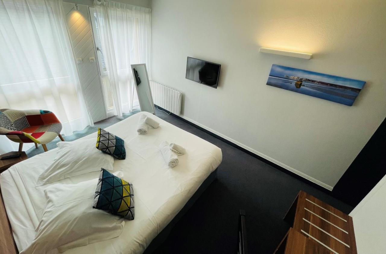 Hotel De France กามาเร-โซร์-แม ภายนอก รูปภาพ