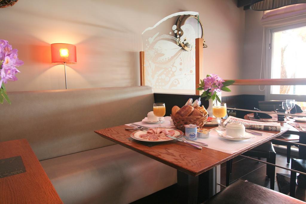 Hotel De France กามาเร-โซร์-แม ภายนอก รูปภาพ