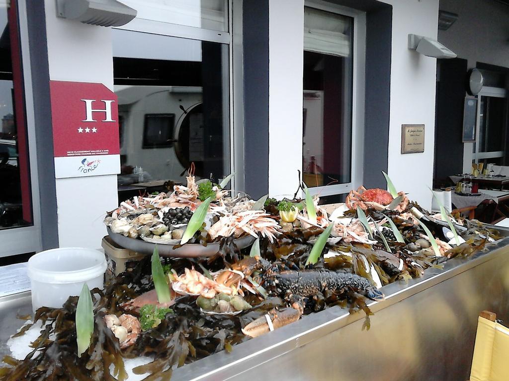 Hotel De France กามาเร-โซร์-แม ภายนอก รูปภาพ
