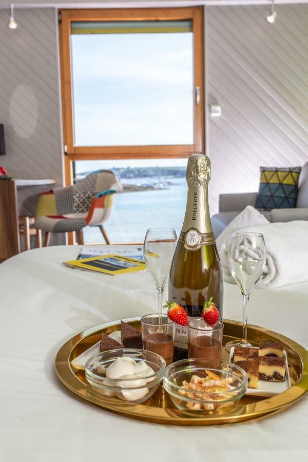 Hotel De France กามาเร-โซร์-แม ภายนอก รูปภาพ